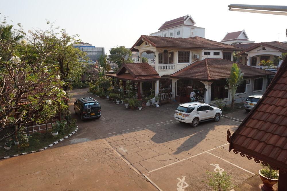 Champasak Palace Hotel Pakse Bagian luar foto