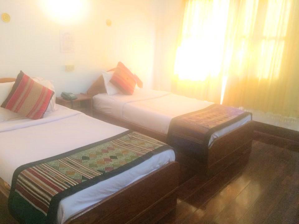 Champasak Palace Hotel Pakse Bagian luar foto